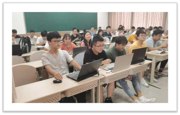 1638496191657019.png 仿真APP開發工程師培訓8.png